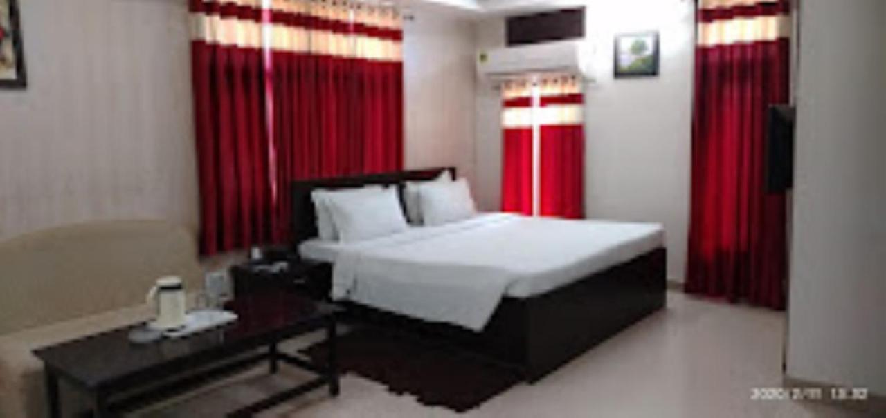 Hotel Shelter Inn,Chhatarpur Ngoại thất bức ảnh